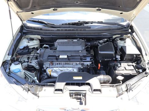 Used 2010 Hyundai Elantra GLS FWD image 33