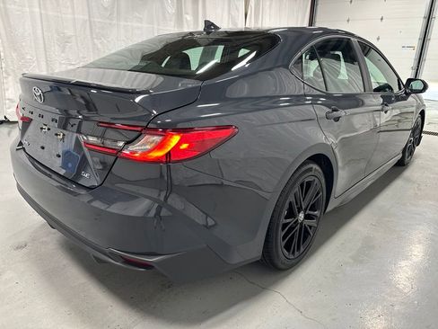 Used 2026 Toyota Camry SE FWD image 7