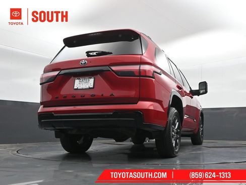 Used 2023 Toyota Sequoia Platinum AWD/4WD image 47