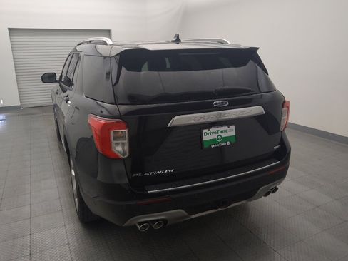 Used 2020 Ford Explorer Platinum w/ Premium Technology Package AWD/4WD image 6