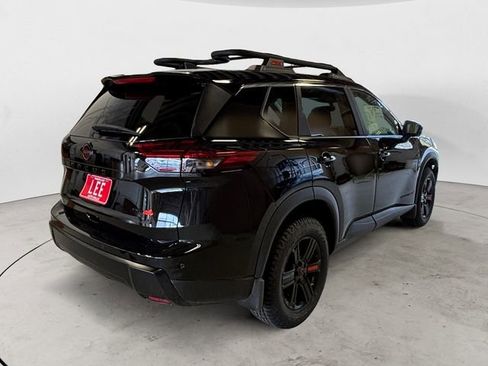New 2026 Nissan Rogue SV w/ Rock Creek Premium Package AWD/4WD image 5