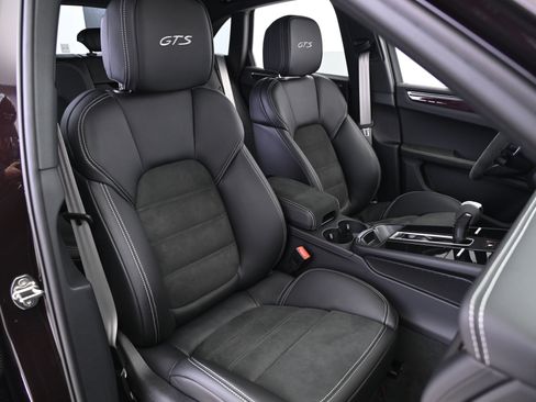 Used 2026 Porsche Macan GTS image 24