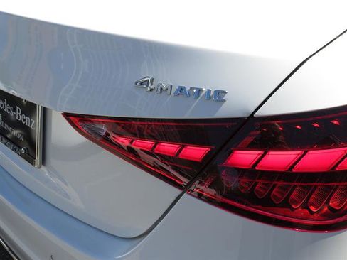 Used 2025 Mercedes-Benz C 300 4MATIC Sedan image 30