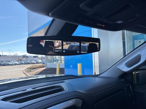 Used 2020 Chevrolet Silverado 1500 RST image 28