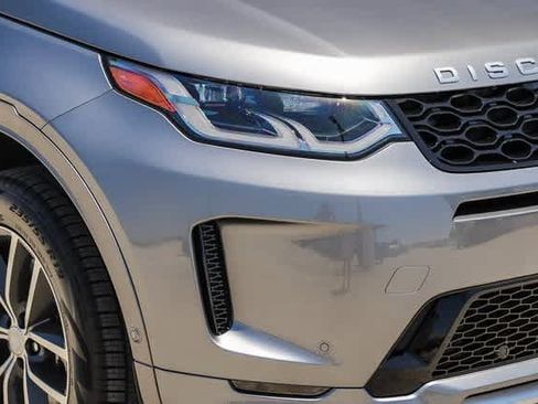 New 2024 Land Rover Discovery Sport S image 4