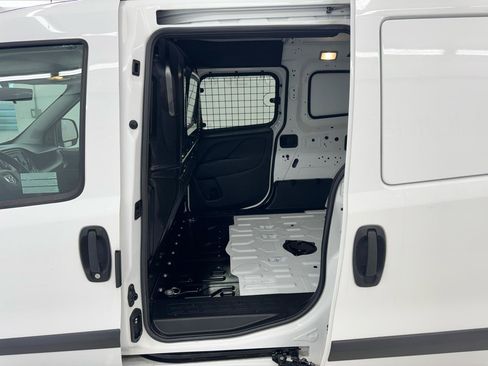 Used 2022 RAM ProMaster City Tradesman FWD image 14