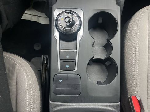 Certified 2021 Ford Escape SE image 25