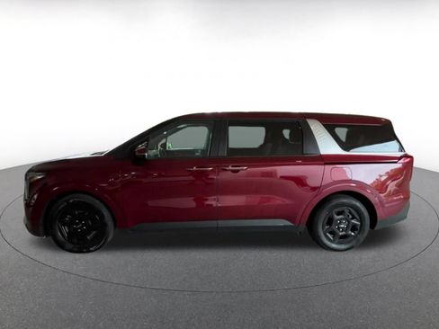 Used 2026 Kia Carnival FWD image 9