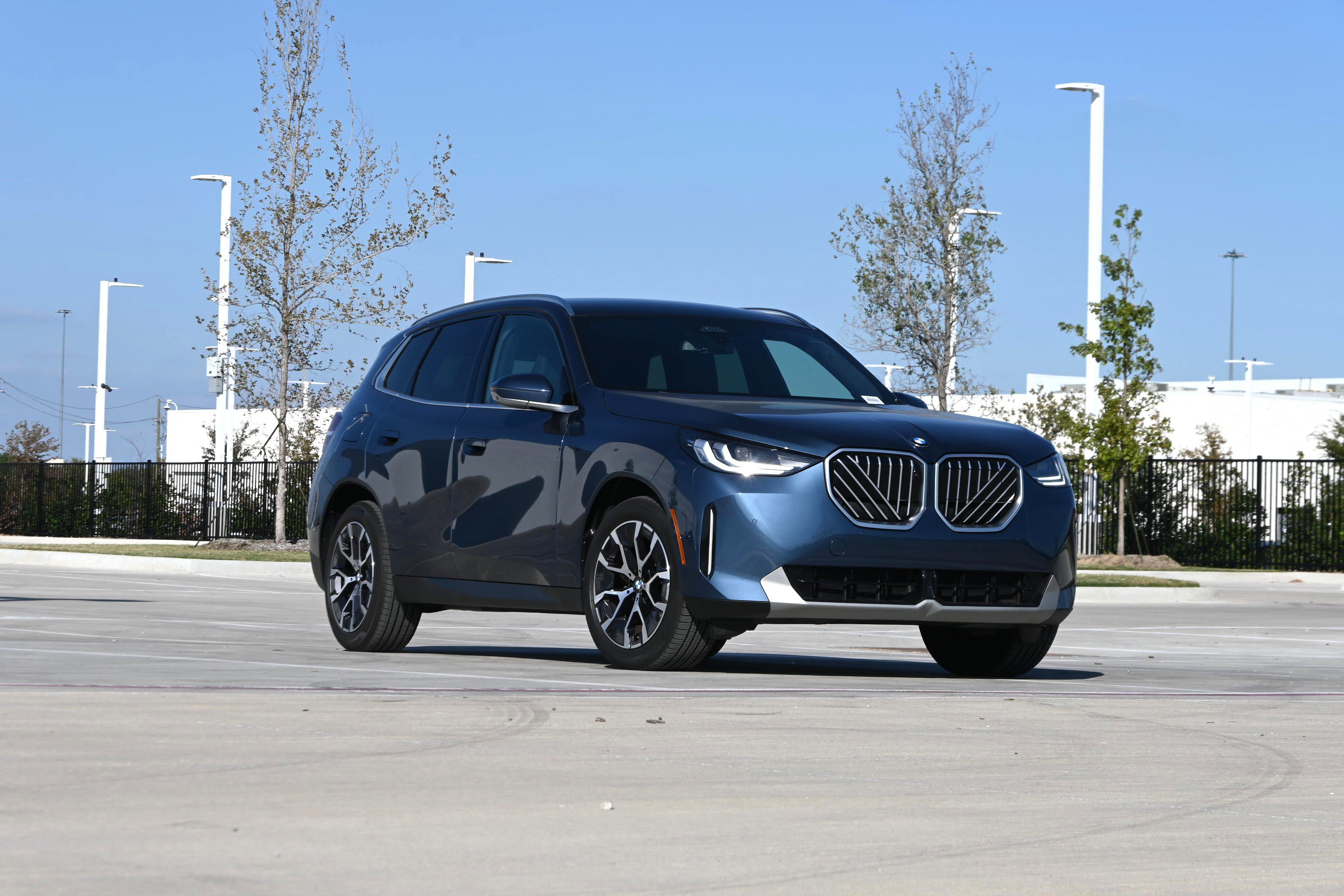 Certified 2026 BMW X3 xDrive30i AWD/4WD image 2