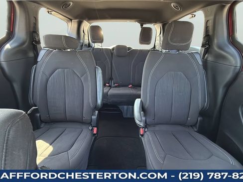 Used 2019 Chrysler Pacifica Touring Plus w/ S Appearance Package FWD image 25
