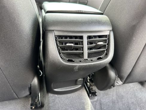 Used 2024 Chevrolet Malibu LT FWD image 37