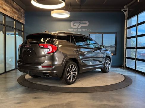 Used 2019 GMC Terrain Denali w/ GMC Pro Grade Package AWD/4WD image 3