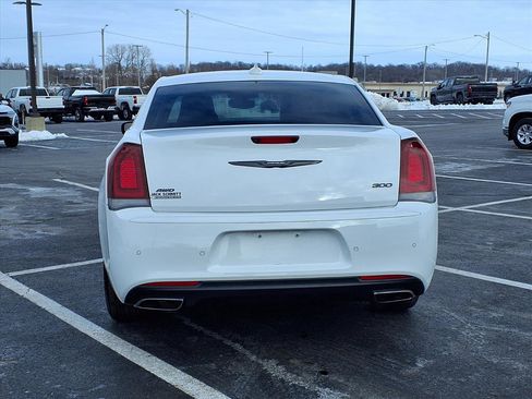 Used 2023 Chrysler 300 Touring L image 27