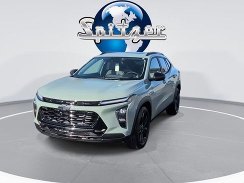 New 2026 Chevrolet Trax ACTIV w/ Sunroof Package image 3