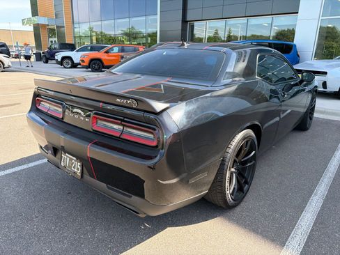 Used 2023 Dodge Challenger SRT Hellcat RWD image 5