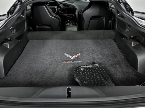 Used 2016 Chevrolet Corvette Z06 w/ 3LZ Preferred Equipment Group RWD image 17