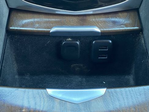 Used 2017 Cadillac Escalade Premium Luxury AWD/4WD image 29