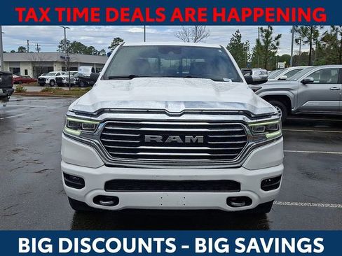 Used 2023 RAM 1500 Limited w/ Body Color Bumper Group image 3