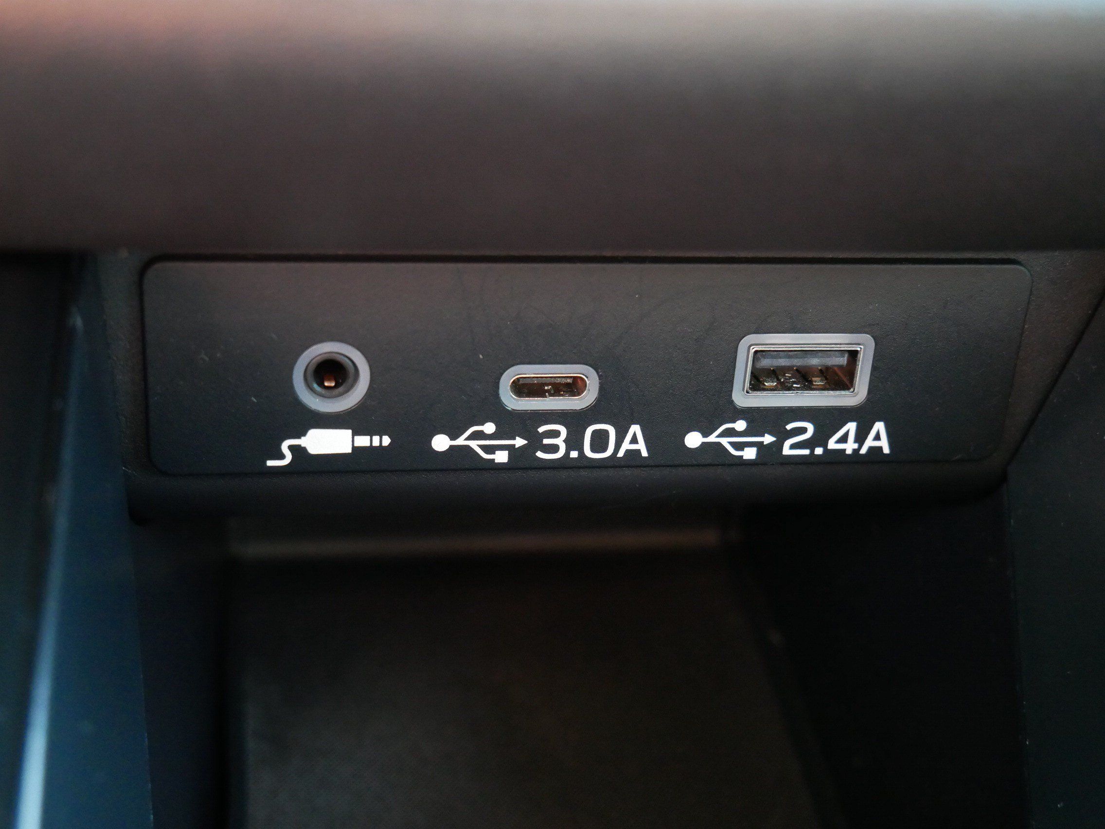 Used 2023 Subaru Outback Premium AWD/4WD image 32