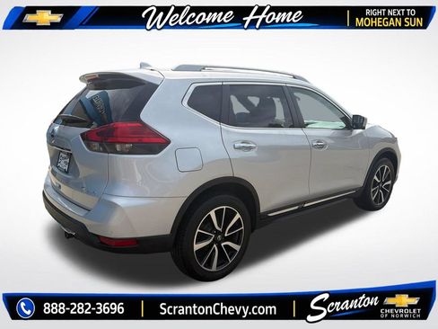 Used 2017 Nissan Rogue SL w/ SL Premium Package AWD/4WD image 5