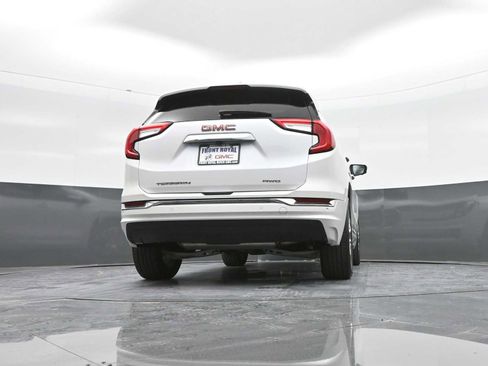 Used 2024 GMC Terrain Denali w/ Denali Premium Package image 42