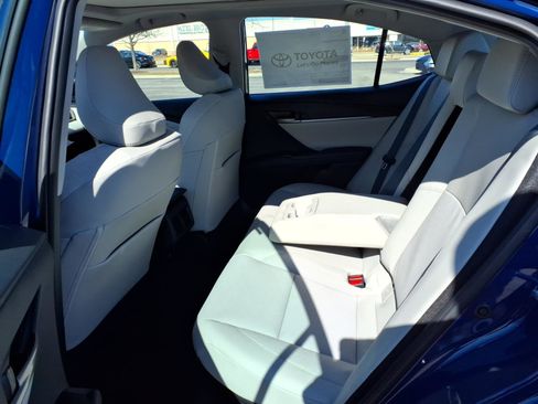 Used 2026 Toyota Camry XLE image 12