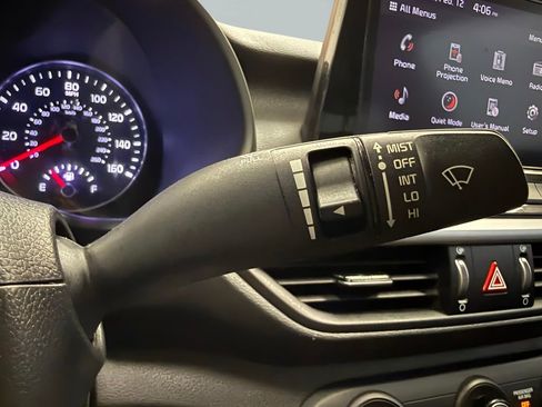 Used 2022 Kia Forte LXS image 15