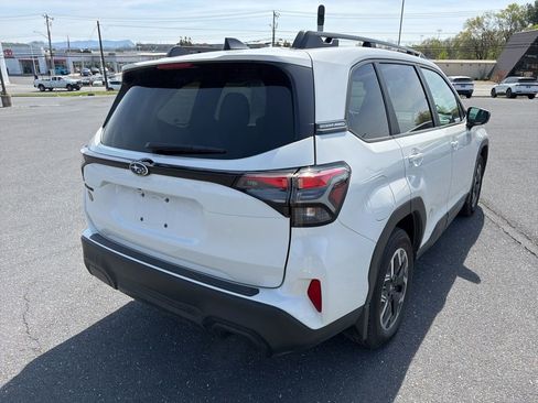 Used 2026 Subaru Forester Premium image 5