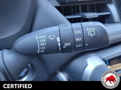 Used 2022 Toyota RAV4 XLE FWD image 31
