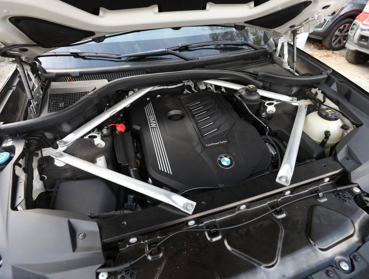 Used 2020 BMW X7 xDrive40i w/ Premium Package AWD/4WD image 33