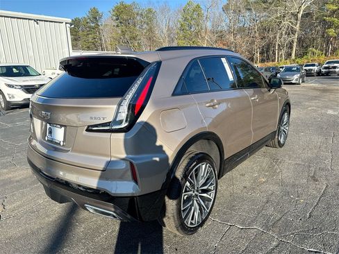 Used 2025 Cadillac XT4 Sport image 32