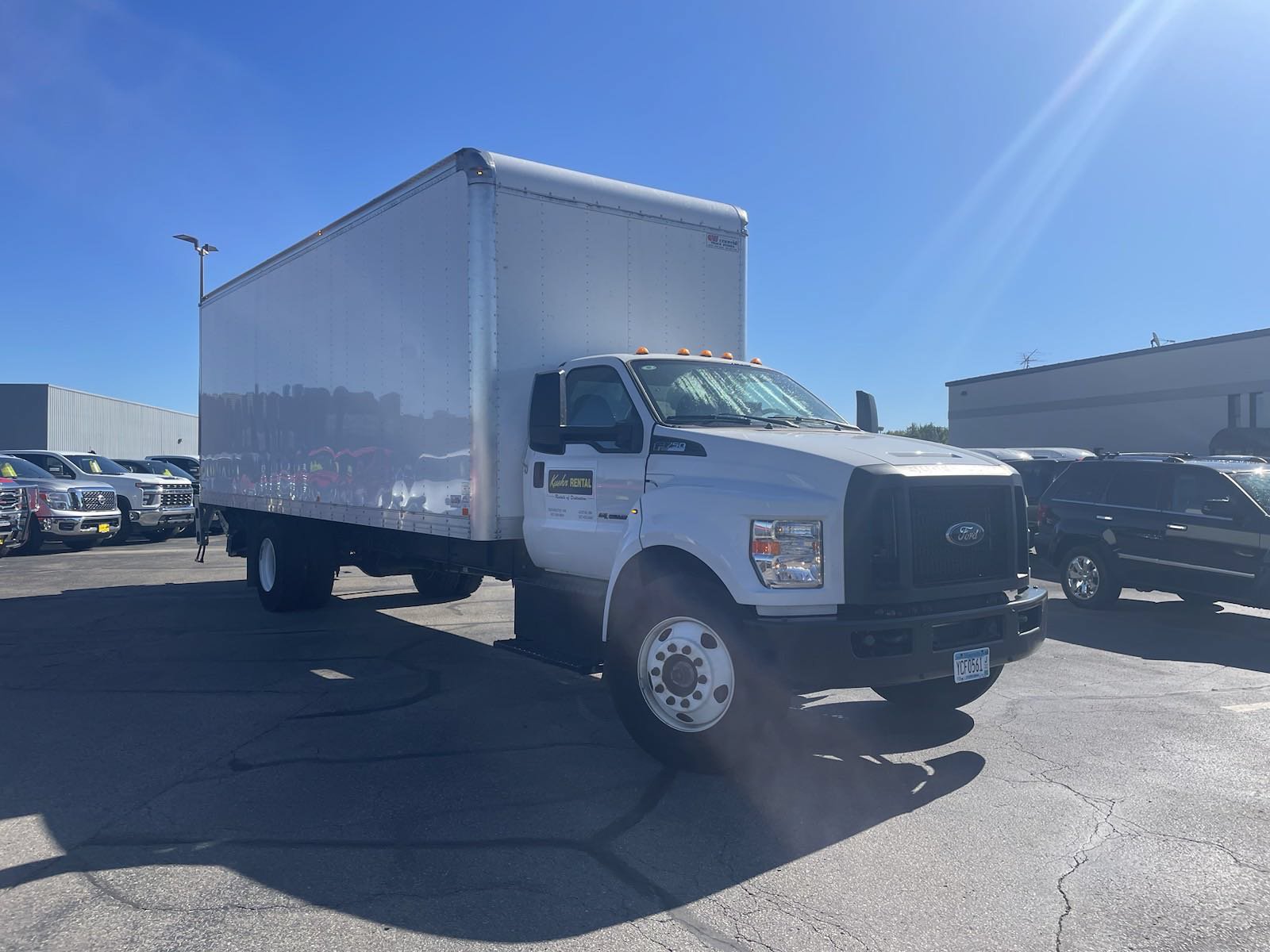 Used 2023 Ford F750 2WD Regular Cab Super Duty image 2