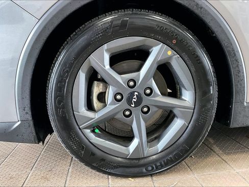 Used 2025 Kia K4 FWD image 30
