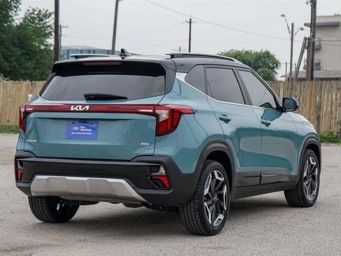 Used 2024 Kia Seltos SX AWD/4WD image 5