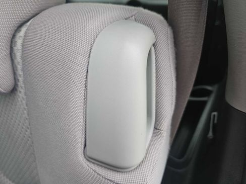 Used 2006 Toyota RAV4 4WD image 24