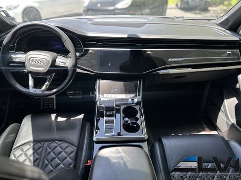 Used 2020 Audi SQ7 Premium Plus w/ Driver Assistance Package AWD/4WD image 20