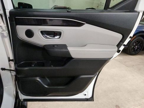 Certified 2023 Honda Pilot Elite image 34