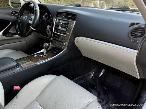 Used 2013 Lexus IS 250 Base 4dr Sedan w/ Premium Pkg Value Edition image 21