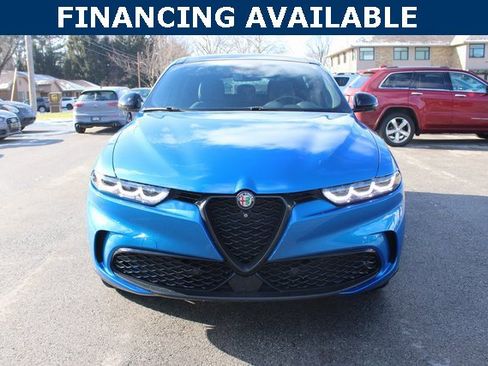 Used 2024 Alfa Romeo Tonale Veloce image 3