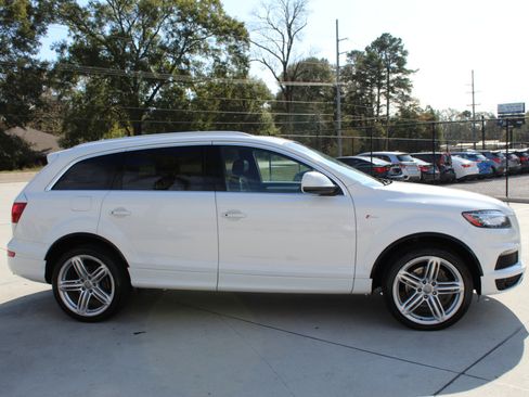 Used 2014 Audi Q7 3.0T S line Prestige w/ S Line Package image 24