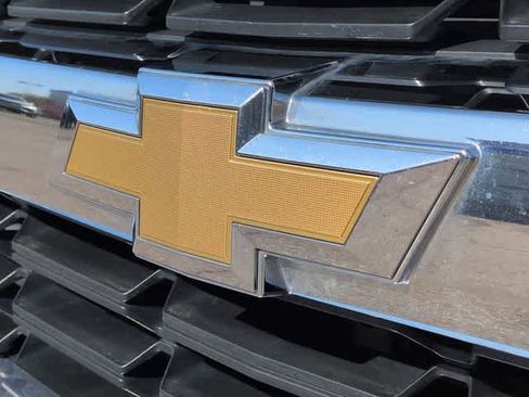 Used 2018 Chevrolet Silverado 1500 LT w/ All Star Edition image 12