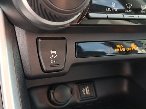 Used 2025 Toyota RAV4 LE image 24