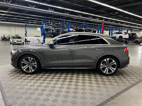 Used 2022 Audi Q8 Prestige AWD/4WD image 4