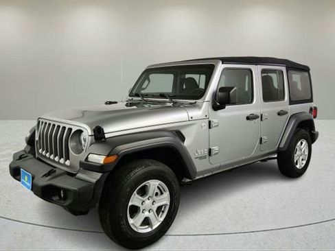 Used 2018 Jeep Wrangler Unlimited Sport S AWD/4WD image 8