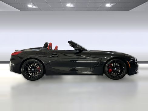 Used 2024 BMW Z4 M40i w/ Shadowloine Package image 7