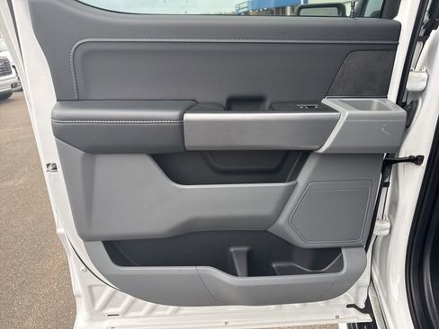 Used 2024 Ford F150 XLT image 28