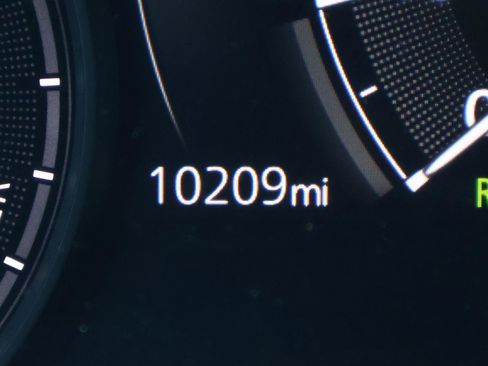 Used 2022 MAZDA MX-30 Electric w/ Premium Plus Pkg image 31