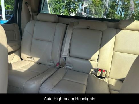 Used 2012 Cadillac Escalade EXT Premium AWD/4WD image 33