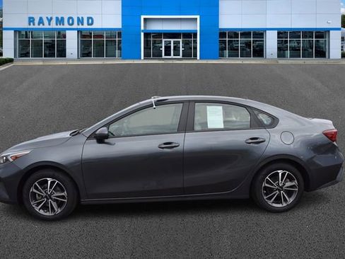 Certified 2022 Kia Forte LXS w/ LXS Technology Package image 6