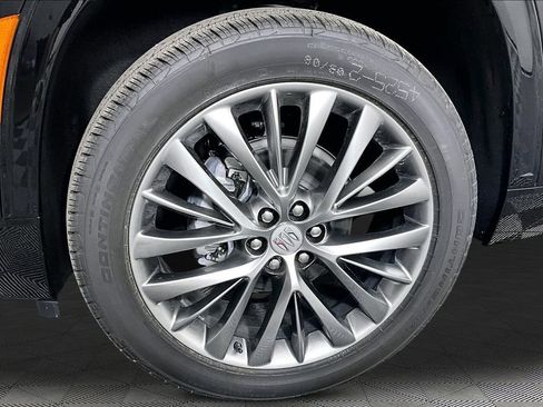 New 2026 Buick Enclave Avenir FWD image 13